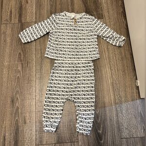 Cat & Jack Baby Outfit XOXO Set  Black and White Size 6-9 Months
